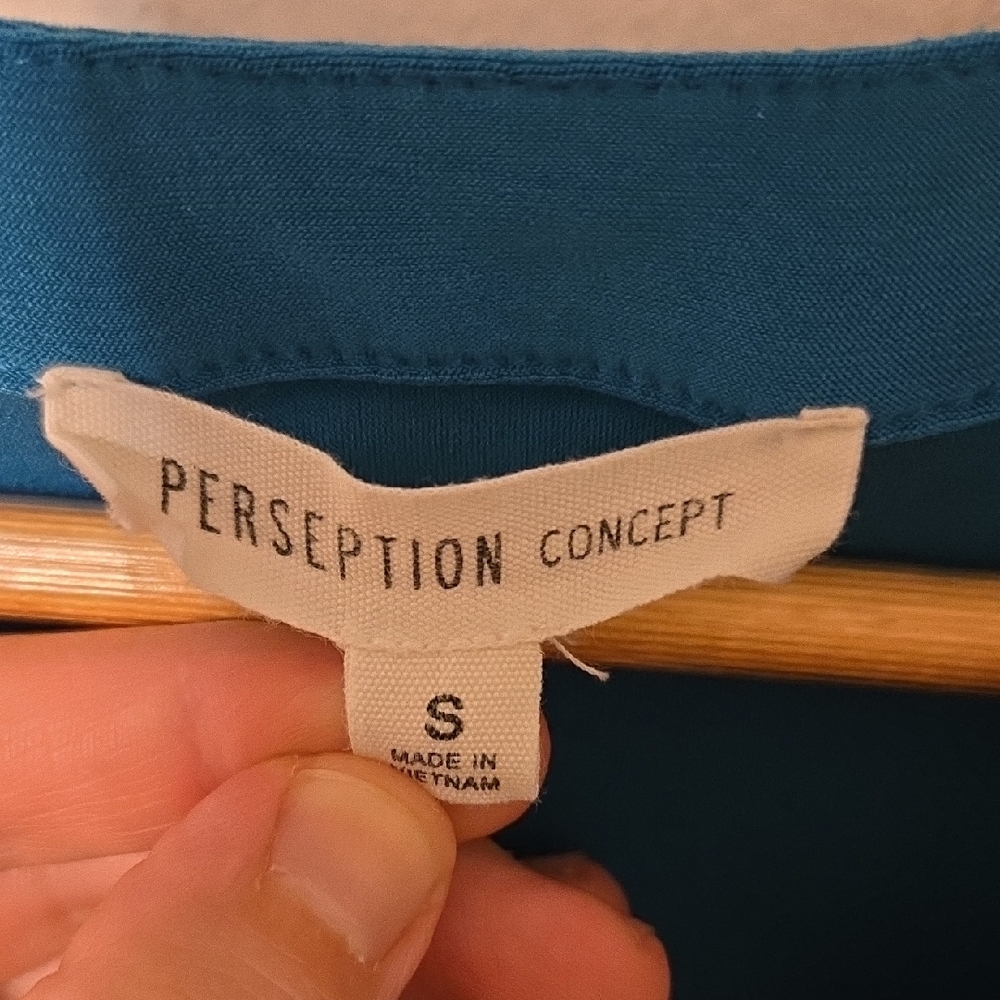 Teal Button-Up Women's Top - Picture 2 of 6